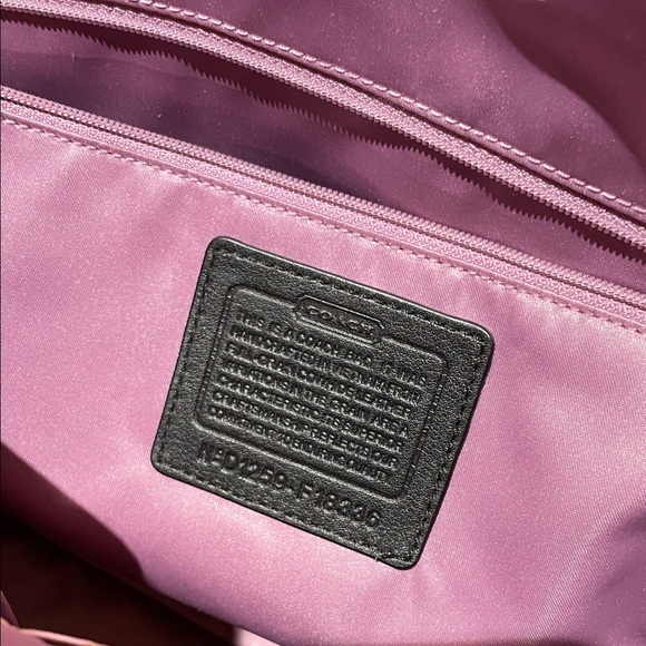 Authentic COACH Laura Circle Signature Black Leather Bag / Purse / Tote - LARGE - Picture 6 of 16